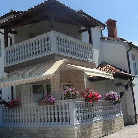 Studio In With Terrace, Air Conditioning, Washing Machine Apartmán *
